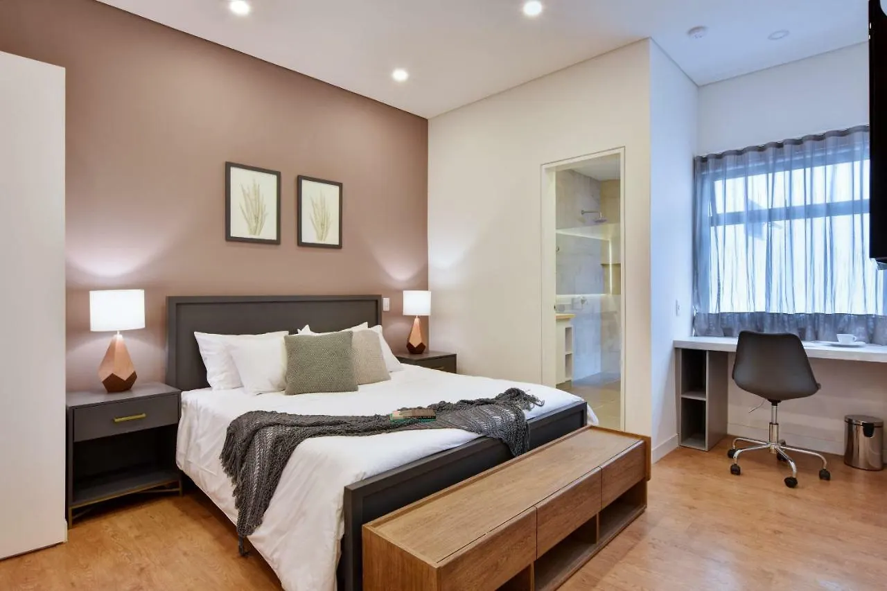 Granada Suites By Lifeafar Cali