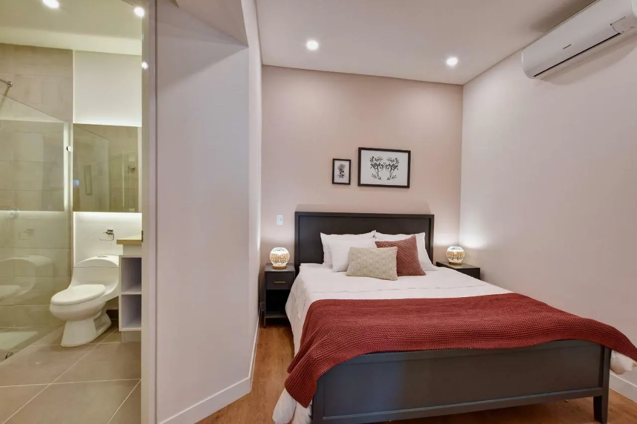 Granada Suites By Lifeafar Cali