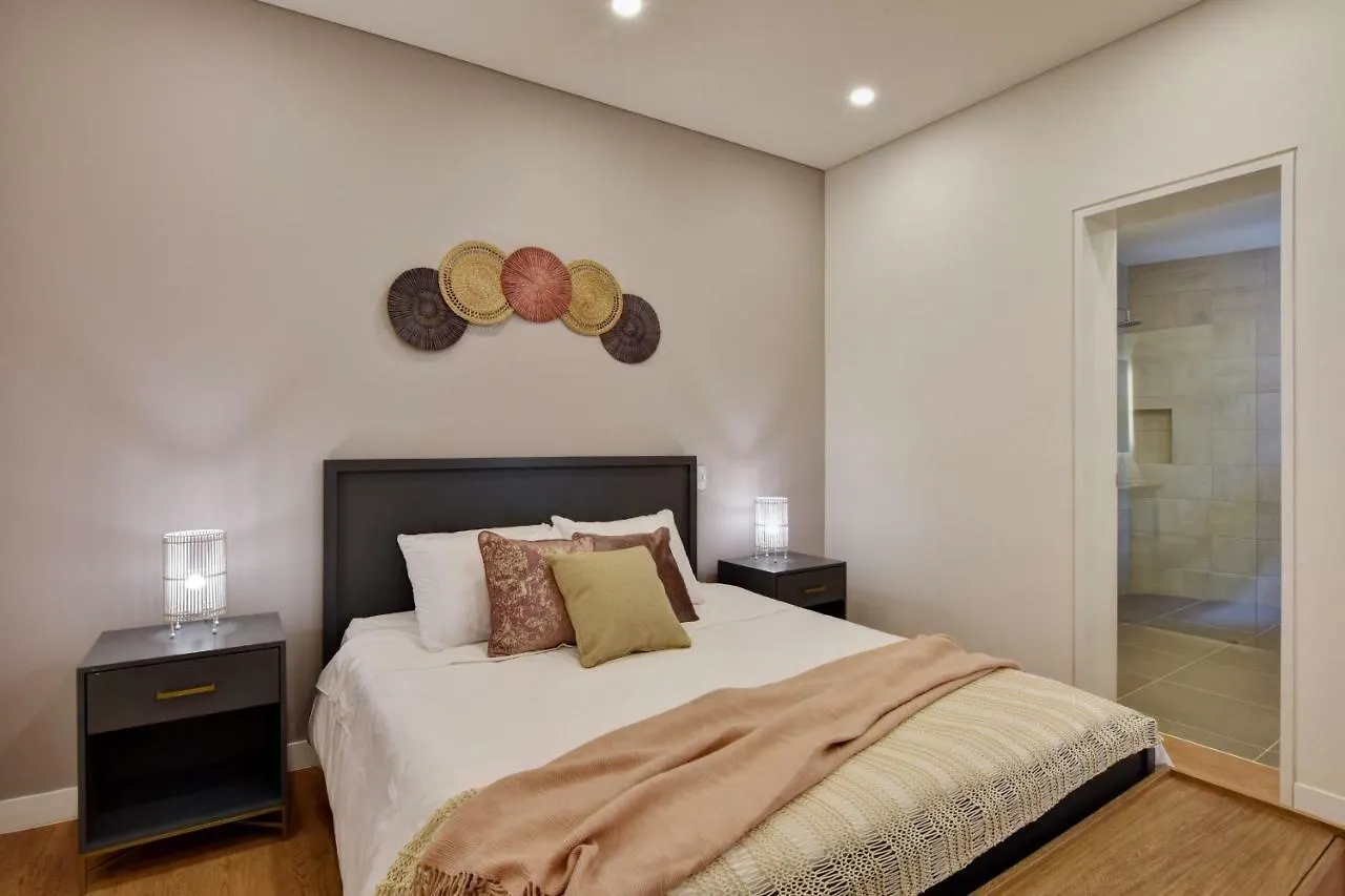 Granada Suites By Lifeafar Cali